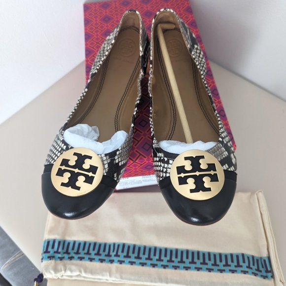 Tory Burch Shoes - Tory Burch Cap Toe Minnie Ballet Flats Gold Logo Two Tone Roccia Black 9.5
